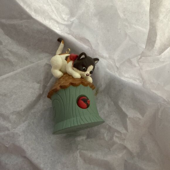 NEW Hallmark Keepsake Ornament 2024 ~ Mischievous Kittens - Picture 5 of 5